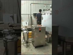 Affichage vidéo d'une usine de matériel de transformation du lait, machine commerciale de fabrication de yaourt