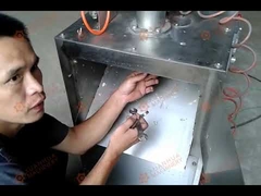 Vidéo de la machine d'essai de trancheuse de noix coupant des tranches d'amandes