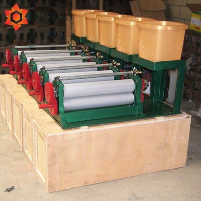 machine de rouleau de base de cire d'abeille de longueur de rouleau de 450mm taille de cellules de 4,5 - de 5.4mm